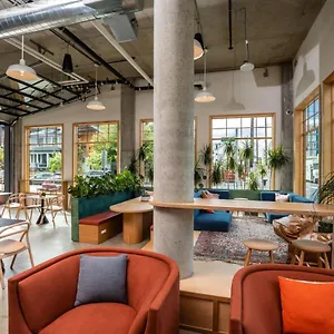 2* Hotel Lolo Pass